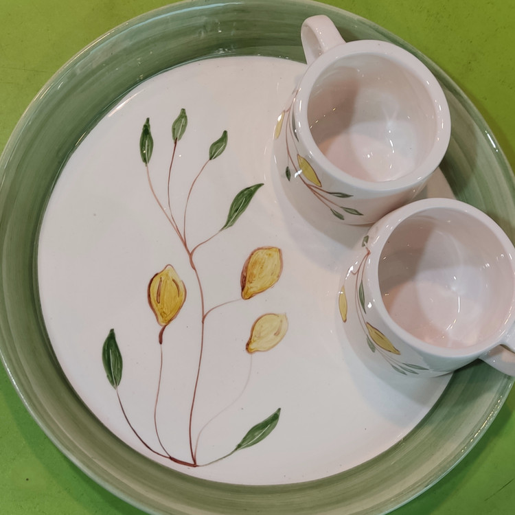 ست چایخوری سرامیکی طرح لیمو ۴ پارچه + سینی