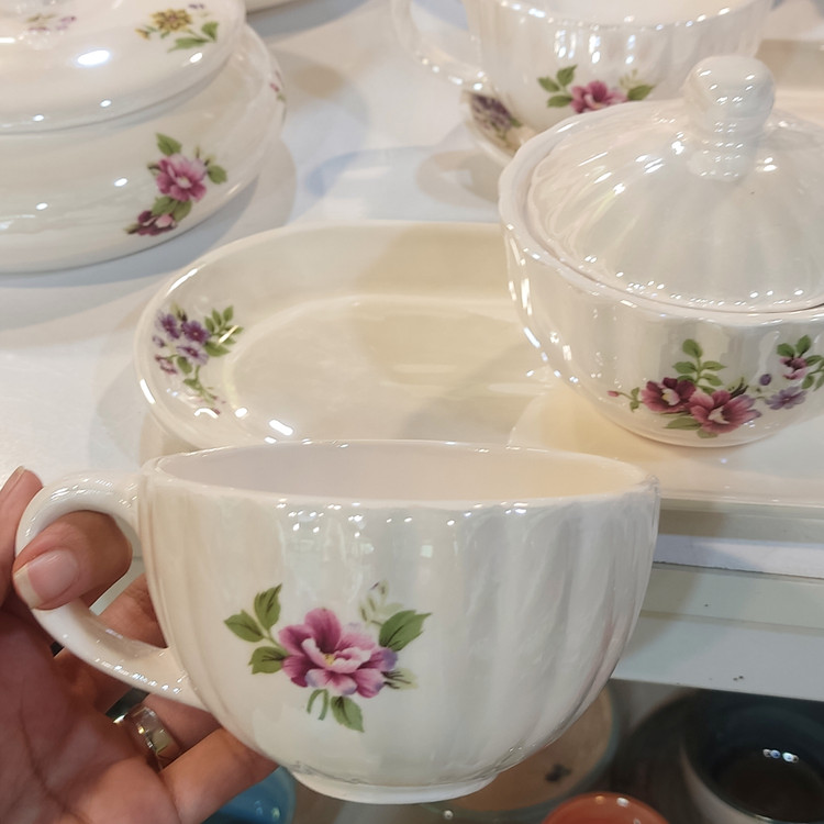 سرویس چایخوری دونفره شایندار (طرح لاستر صدفی)